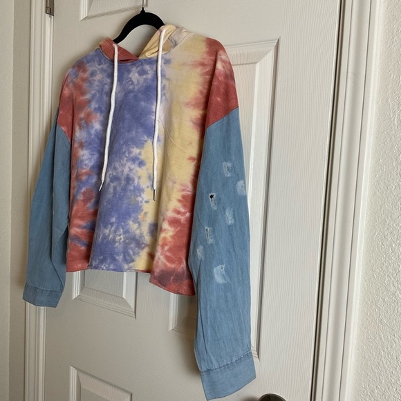 Like An Angel pullover cropped hoodie, tie-dye, light denim sleeves Size large - Picture 3 of 11
